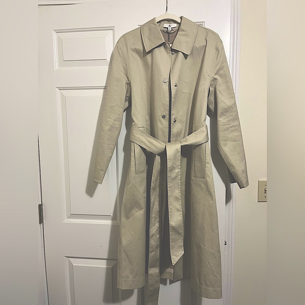 NWOT BR trench